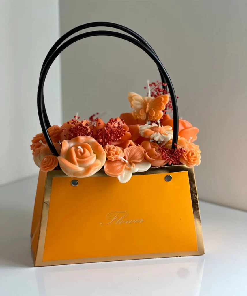 باکس گل شمعی لیلیا